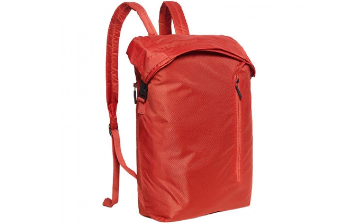 Фото красного рюкзака